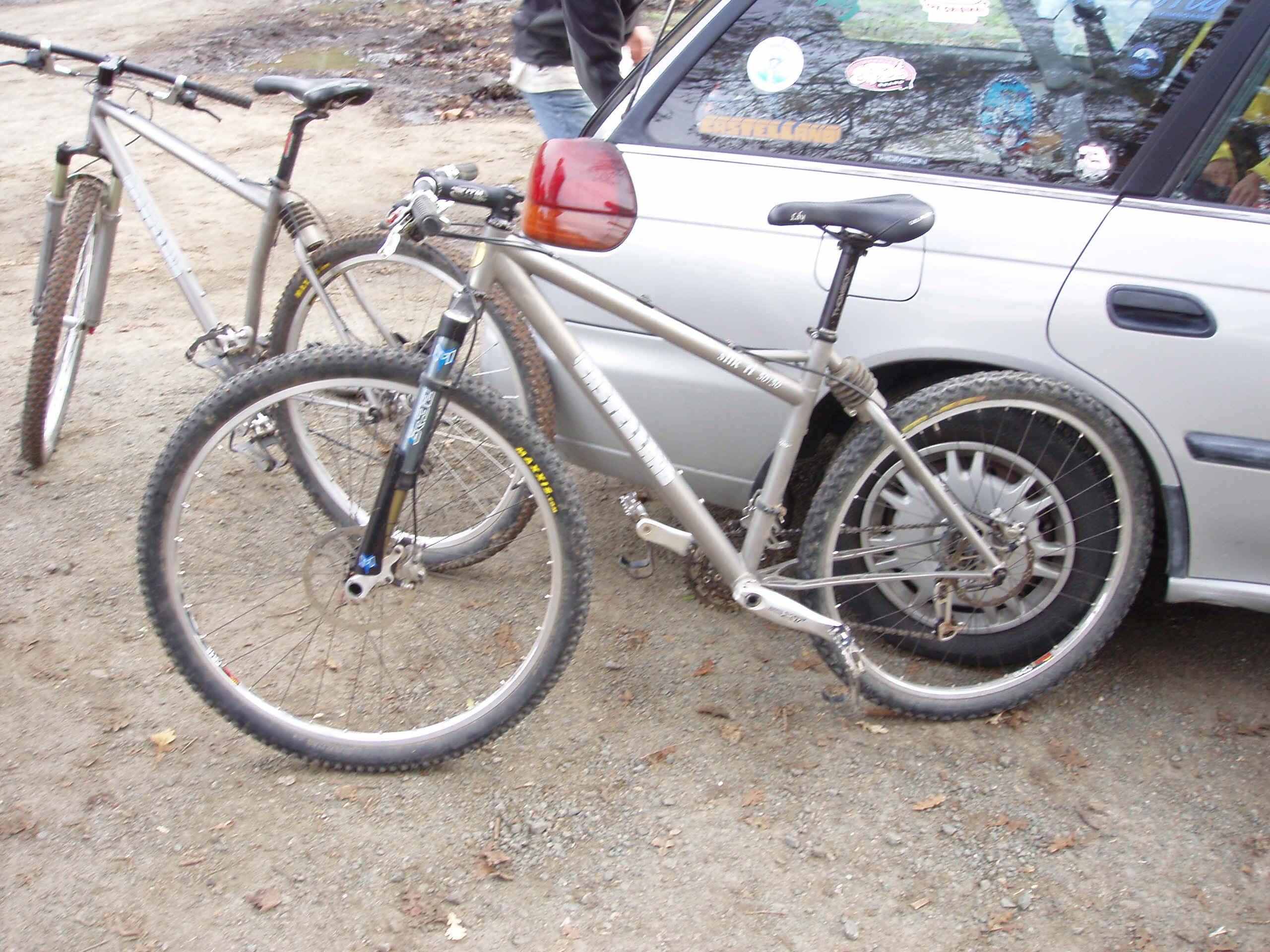 100_0002.JPG (1191621 bytes)