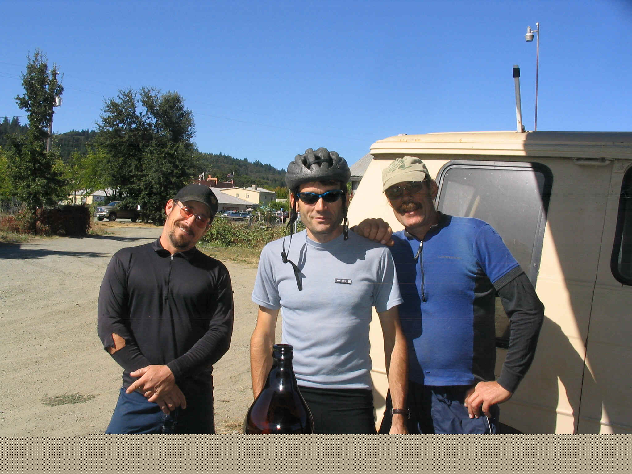 155_5550.JPG (1393512 bytes)