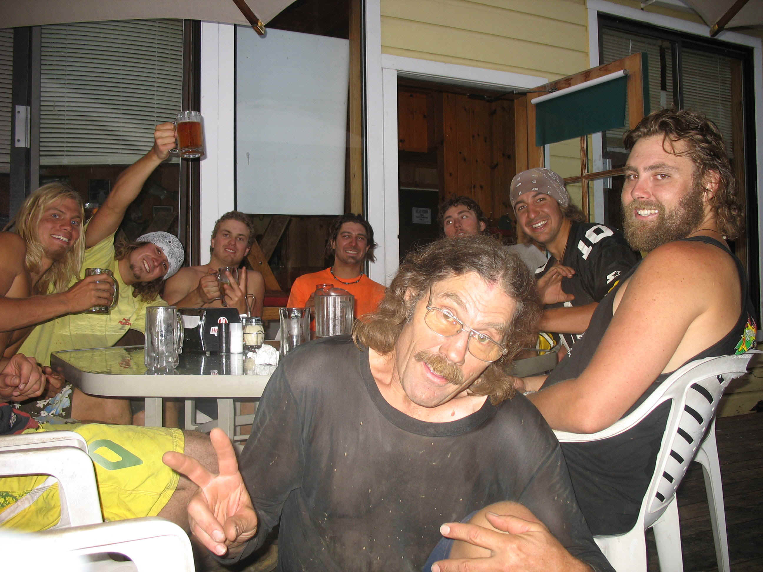 CB Pizza&beer.jpg (614346 bytes)