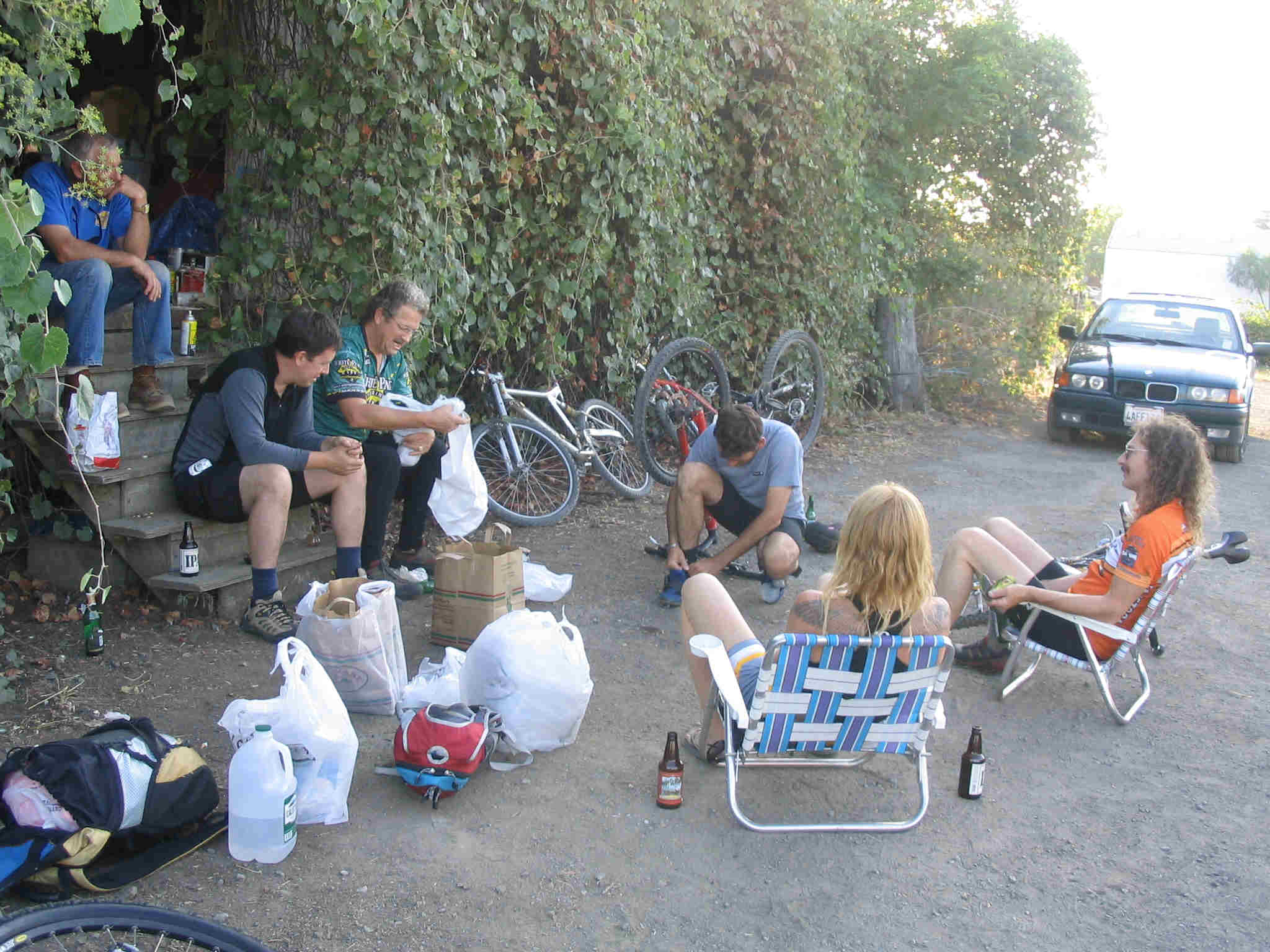 Getting preped.jpg (227658 bytes)