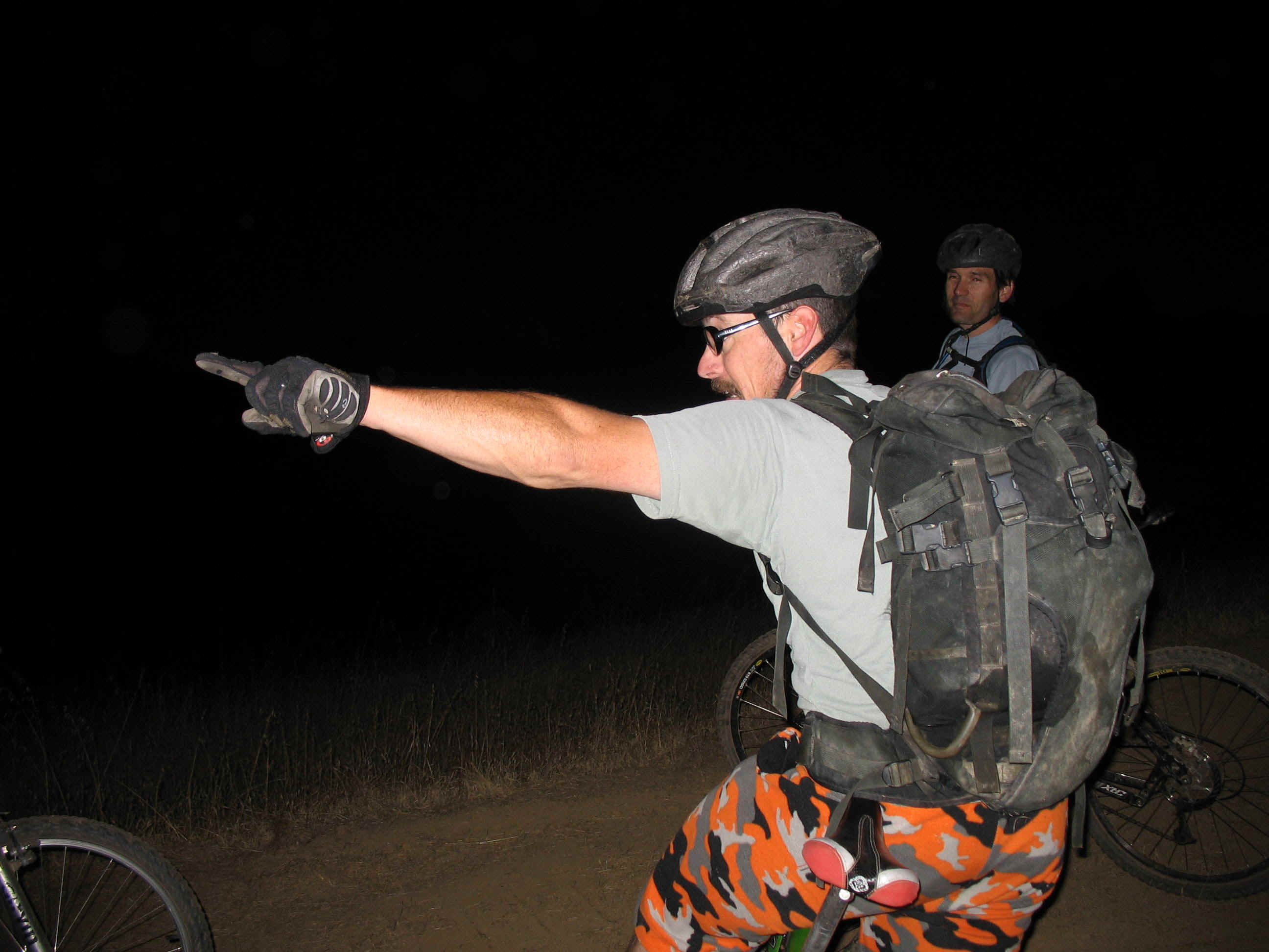 IMG_2754.JPG (397923 bytes)