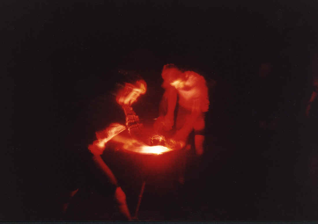 LAF - Red hot fire.BMP (2550954 bytes)