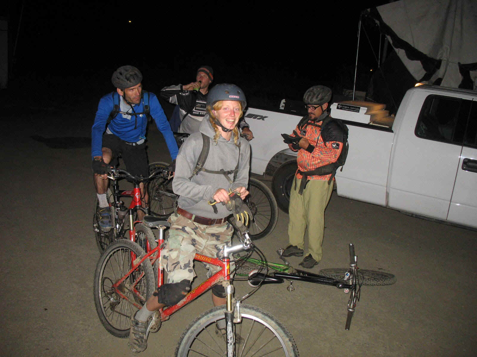 MMM-25.JPG (268220 bytes)