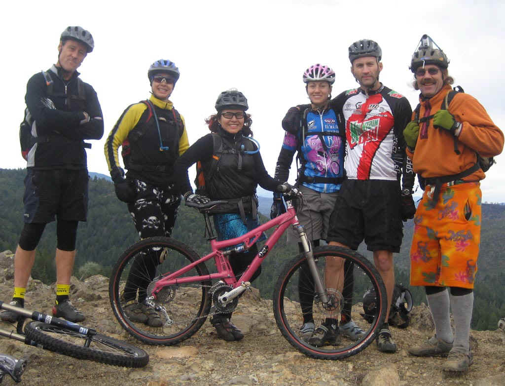 WildLilacGroup.jpg (162662 bytes)